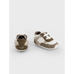 Zapatilla deportiva recién... 2